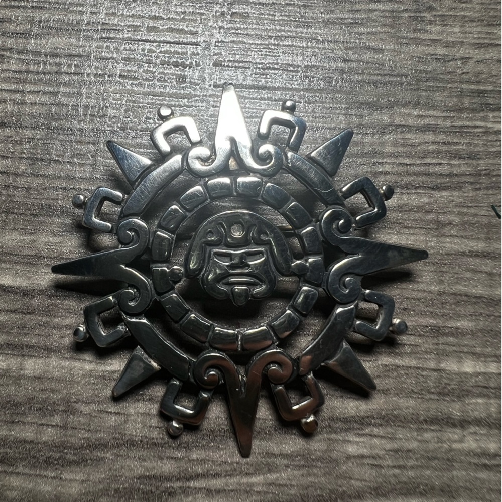 VTG Sterling Aztec Taxco mexican Mayan Pin & pendant